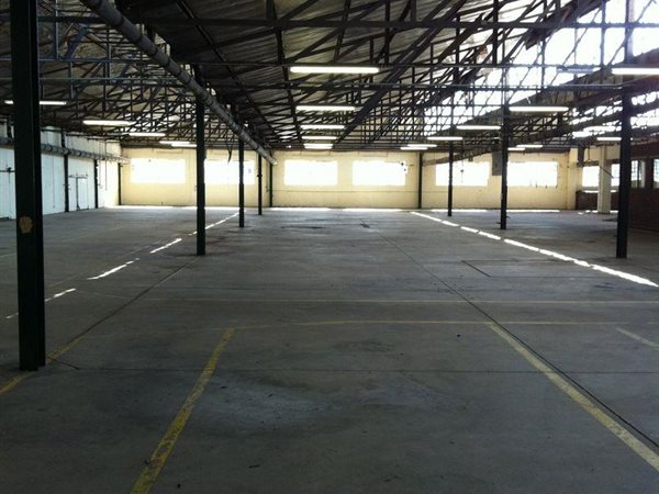 1 340  m² Industrial space