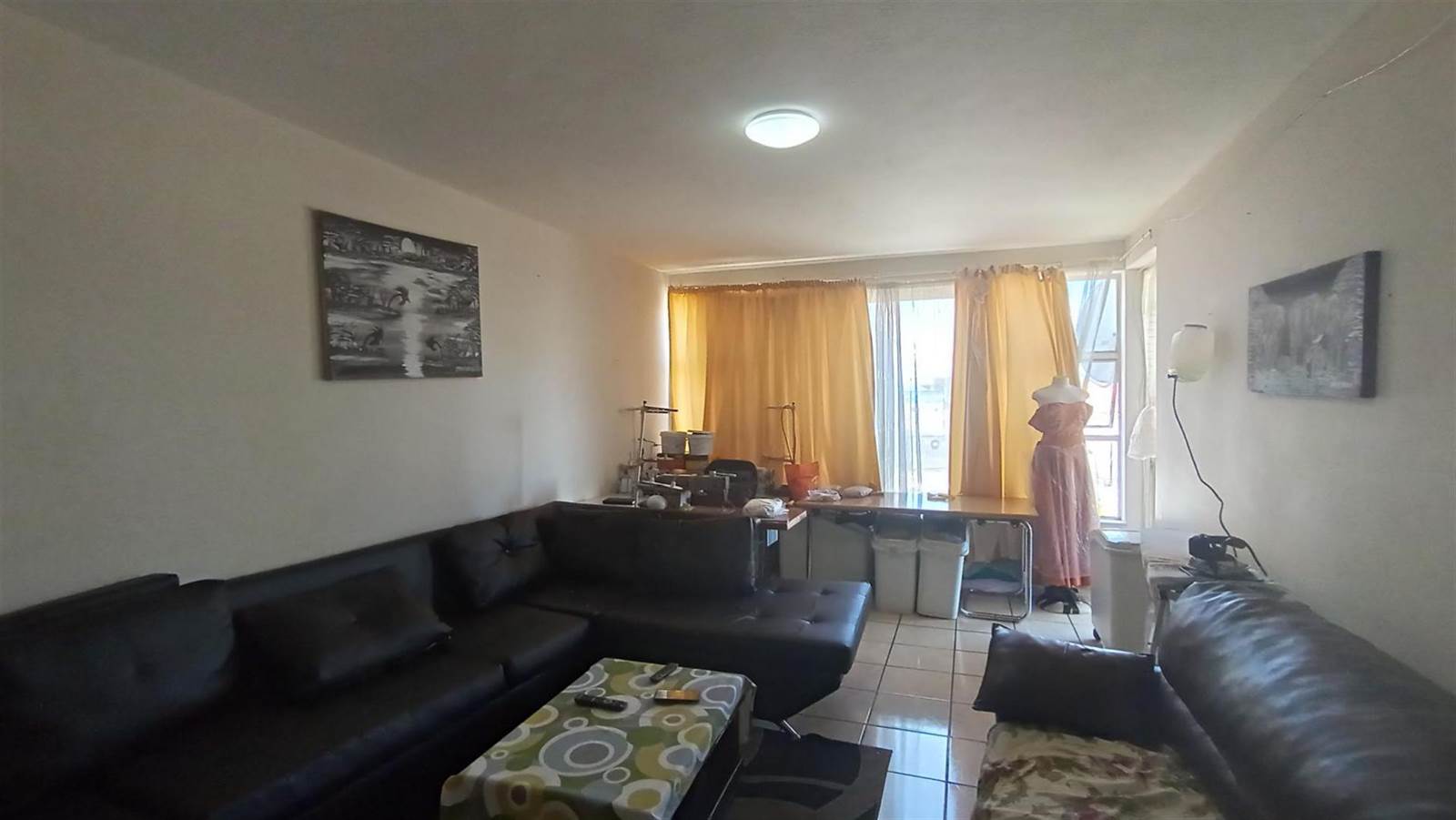 2 Bed Townhouse in Rosettenville photo number 4