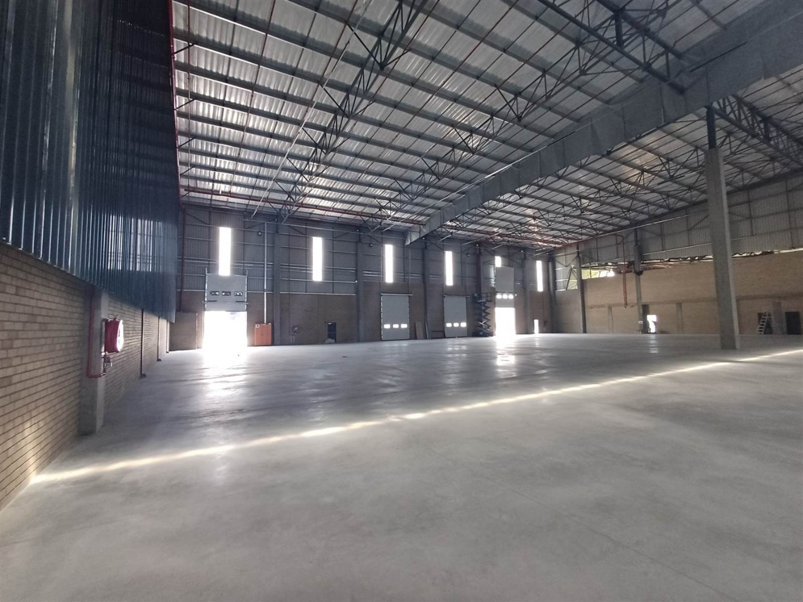 3939  m² Industrial space in Louwlardia photo number 6