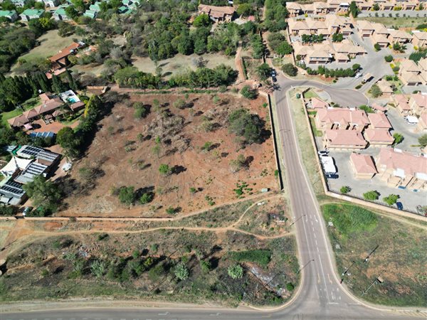 1.1 ha Land 1.1 ha Land