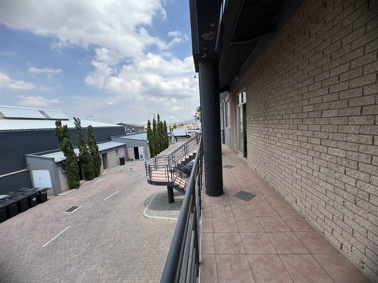 100  m² Commercial space in Milnerton photo number 16