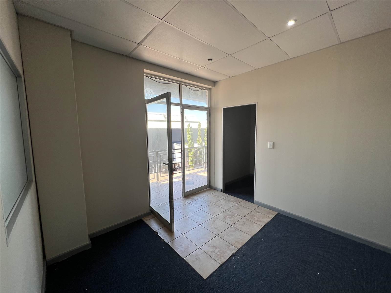 100  m² Commercial space in Milnerton photo number 7