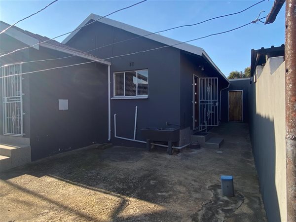 3 Bedroom House 3 Bedroom House