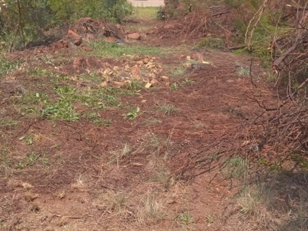 2 351 m² Land 2 351 m² Land