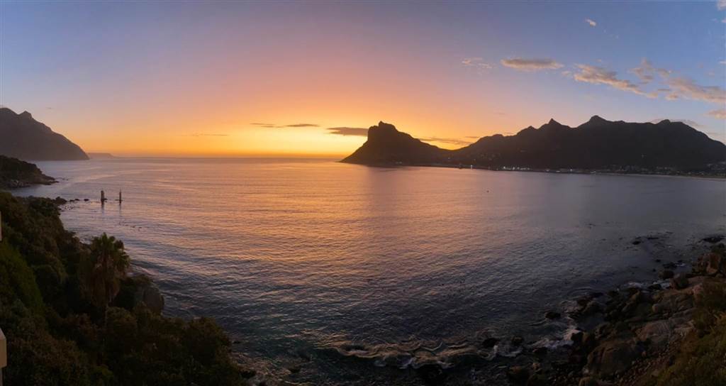3 Bed Apartment in Hout Bay and surrounds photo number 1