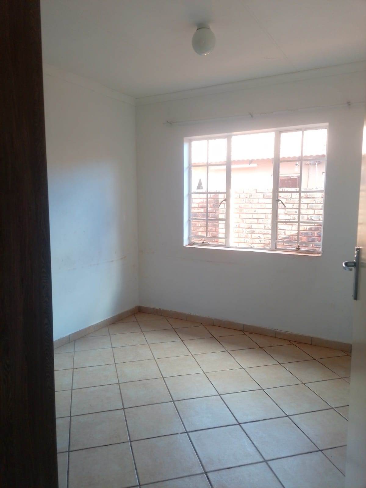 3 Bed House in Kathu photo number 23