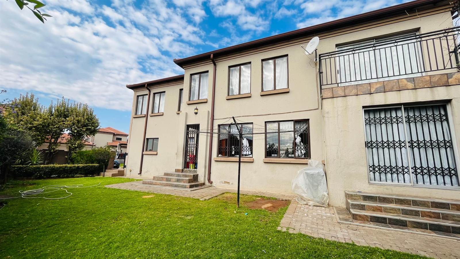 4 Bed House in Highveld Park photo number 1