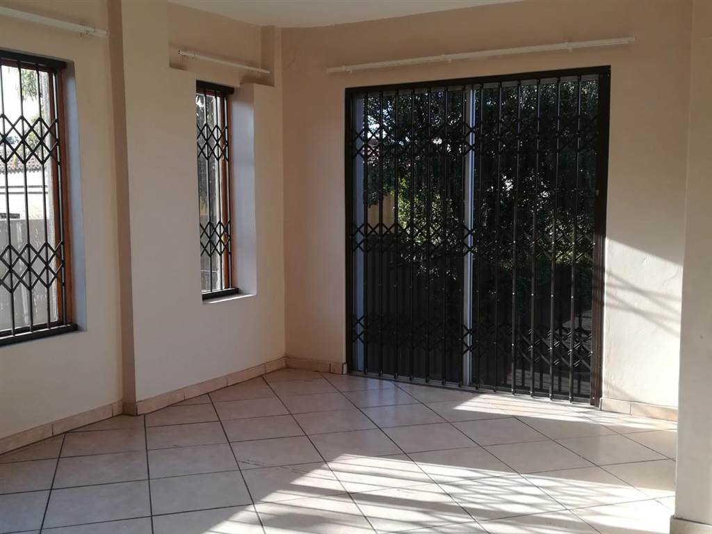 4 Bed House in Highveld Park photo number 26