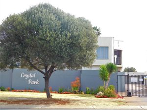3 Bed Duplex in Pierre van Ryneveld
