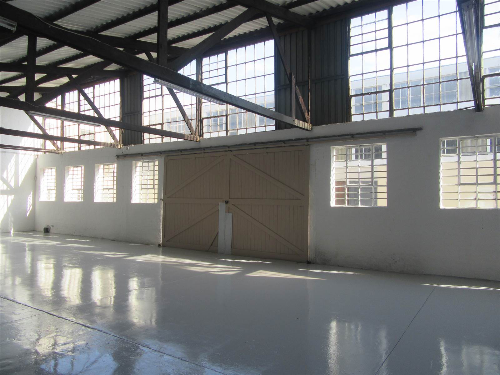 350  m² Industrial space in Korsten photo number 8