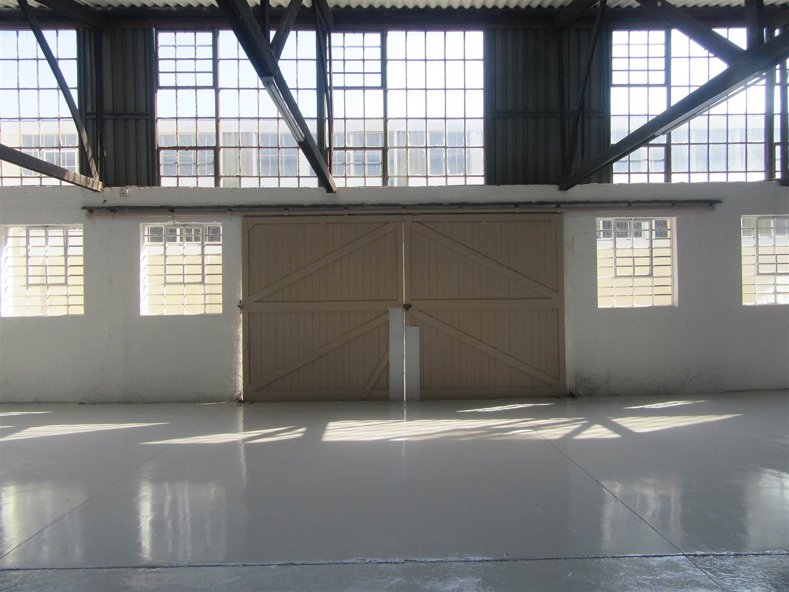 350  m² Industrial space in Korsten photo number 3
