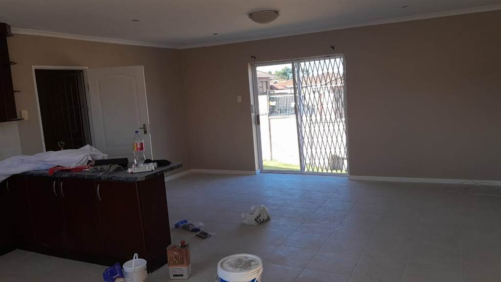 3 Bed Townhouse in Kabega photo number 3