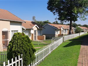 2 Bed House in Rembrandt Park