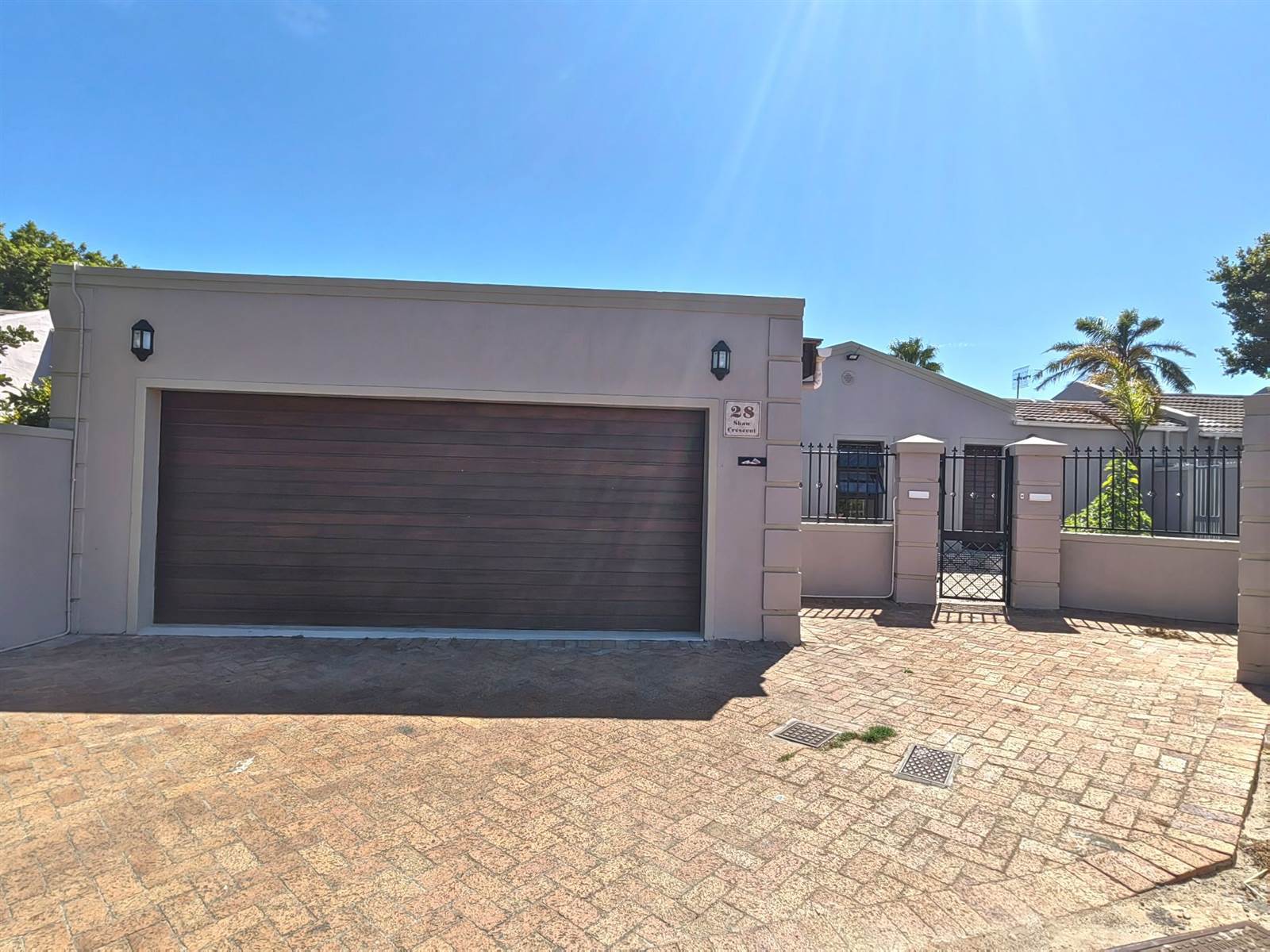 4 Bed House in Edgemead photo number 28