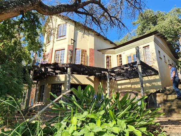 2 Bedroom House