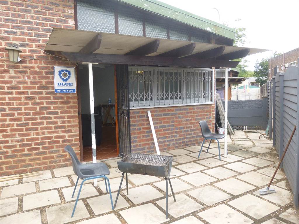2 Bed Simplex in Pinetown Central photo number 1