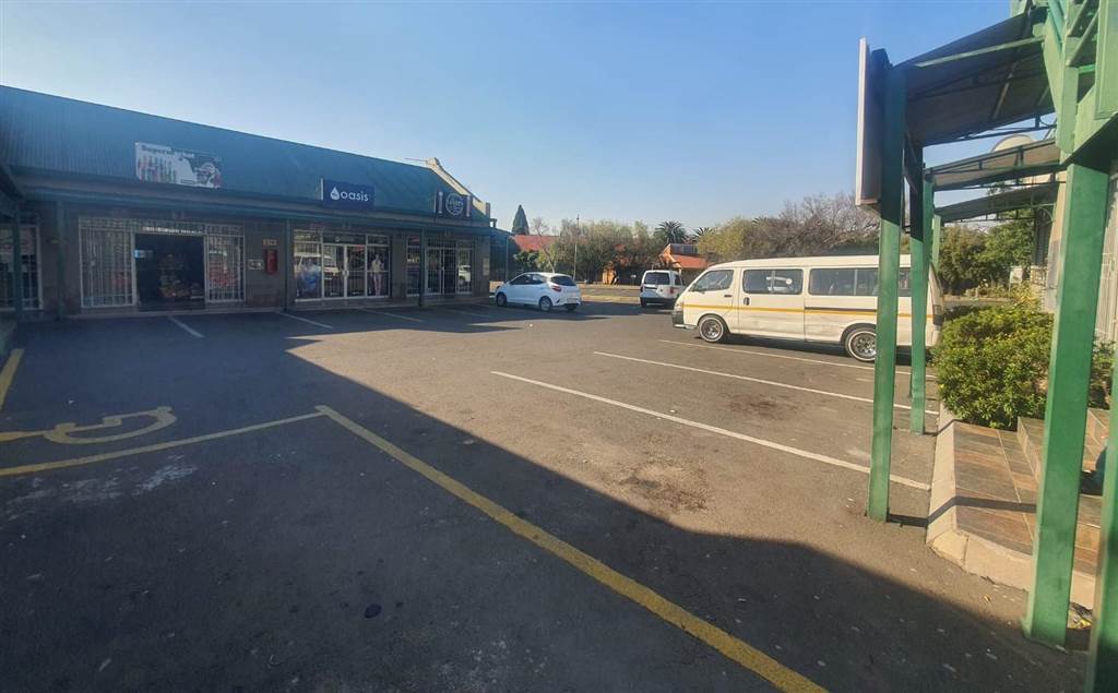 2662  m² Commercial space in Lambton photo number 10