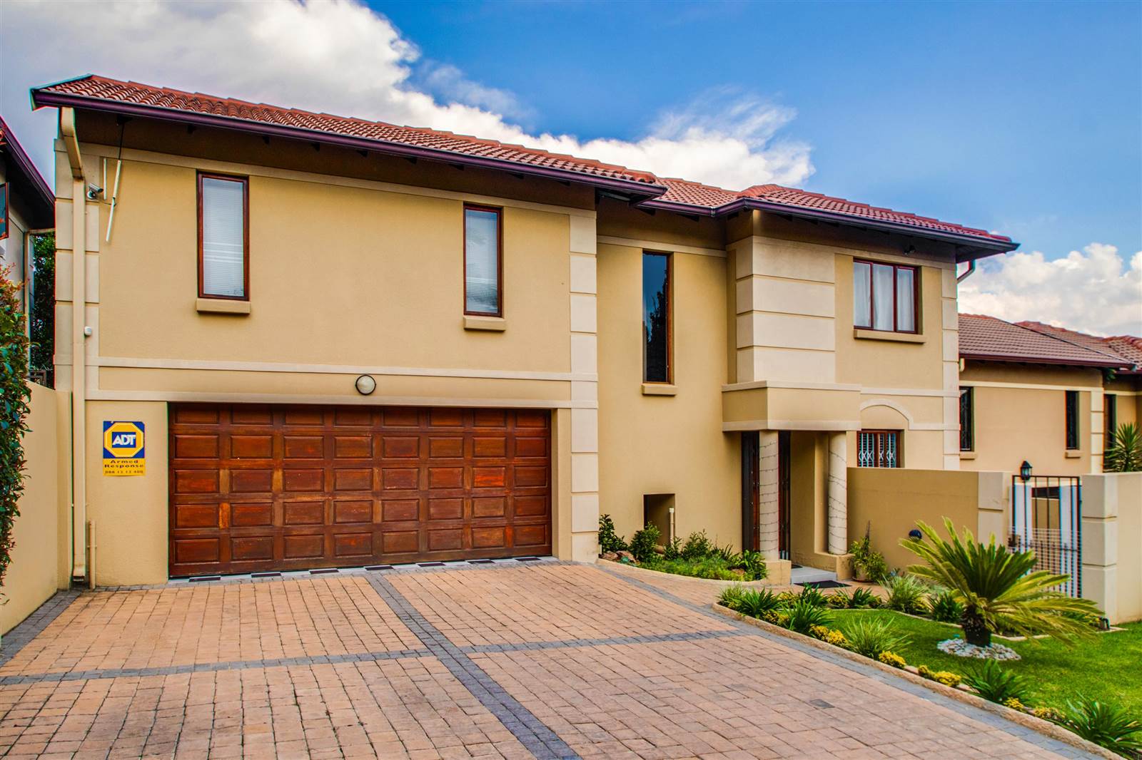 4 Bed Cluster in Randpark Ridge photo number 3