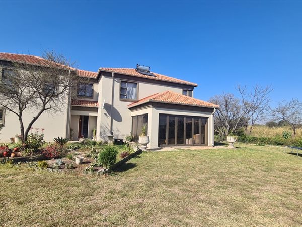 4 Bedroom House 4 Bedroom House