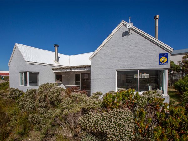 3 Bedroom House 3 Bedroom House