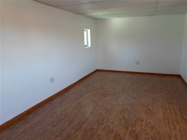 558  m² Office Space in King Williams Town photo number 13