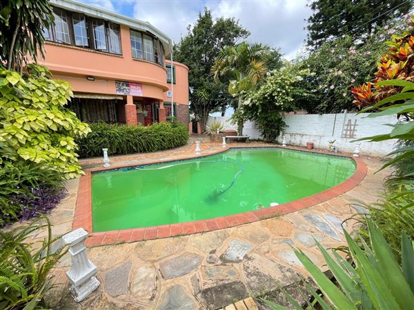 4 Bedroom House 4 Bedroom House