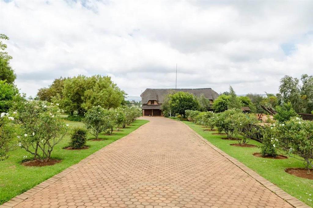 6 Bed House in Muldersdrift photo number 14