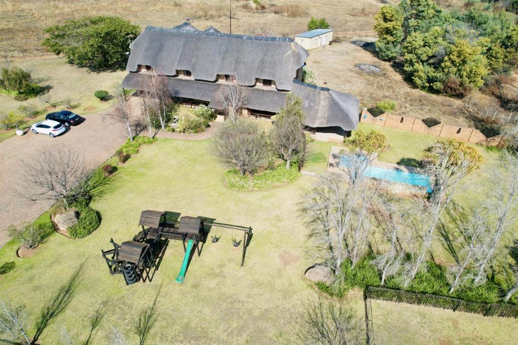 6 Bed House in Muldersdrift photo number 7