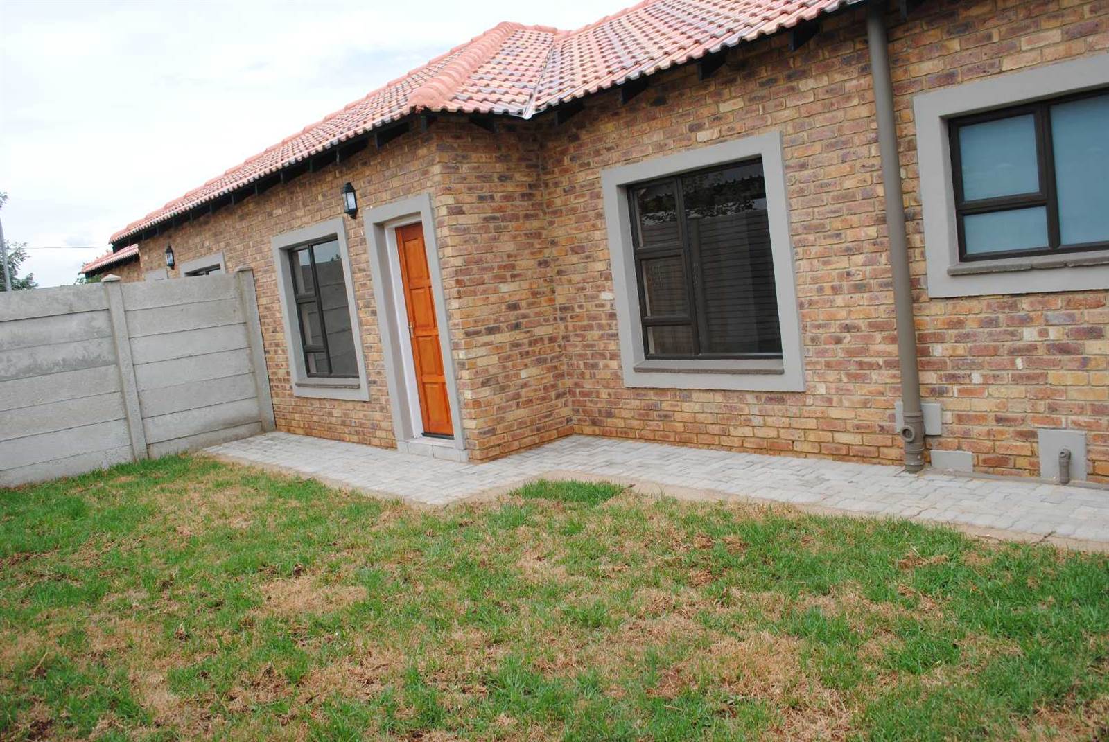 3 Bed Townhouse in Riversdale photo number 11