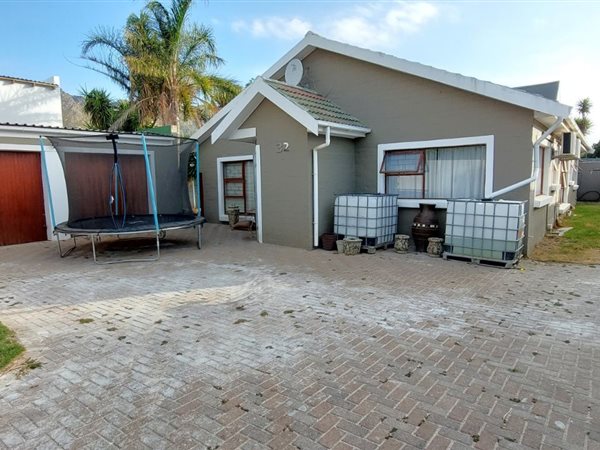 3 Bedroom House 3 Bedroom House