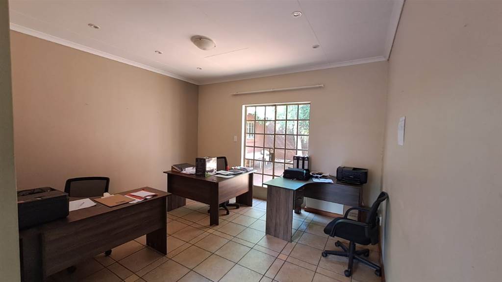 4 Bed House in Thabazimbi photo number 14
