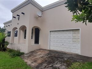 3 Bed House in Port Edward