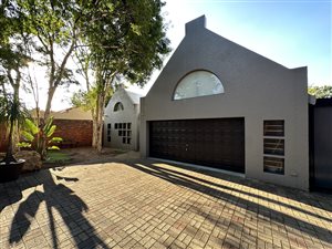 5 Bed House in Wapadrand