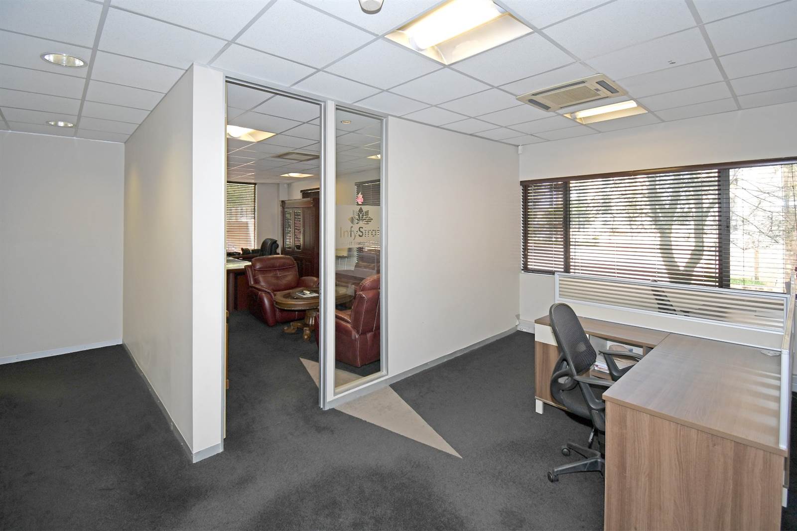 395  m² Office Space in Sunninghill photo number 19