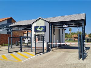 2 Bed Apartment in Suiderberg