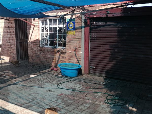 2 Bedroom Townhouse 2 Bedroom Townhouse