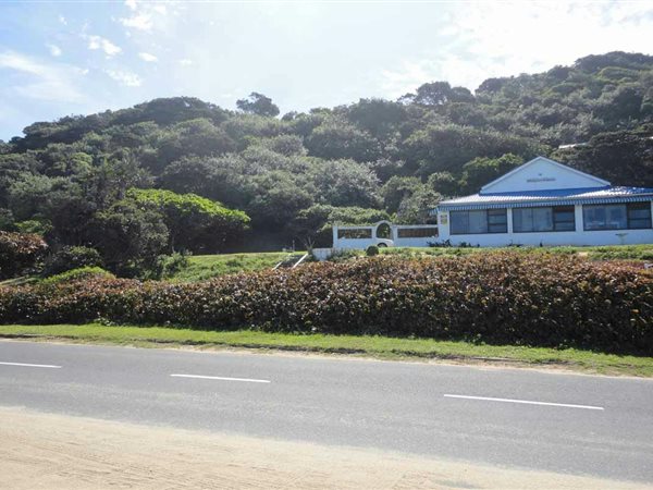 6200 m² Land available in Umdloti Beach