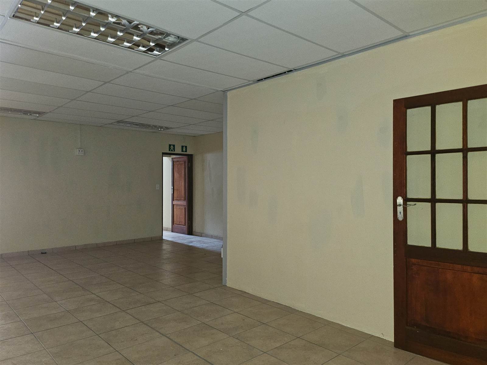 80  m² Commercial space in Amanzimtoti photo number 18