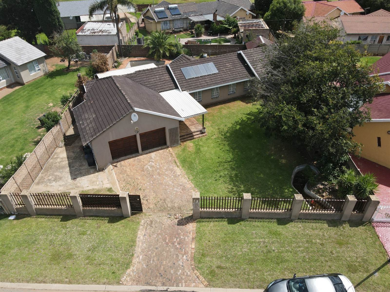 4 Bed House in Brakpan North photo number 8