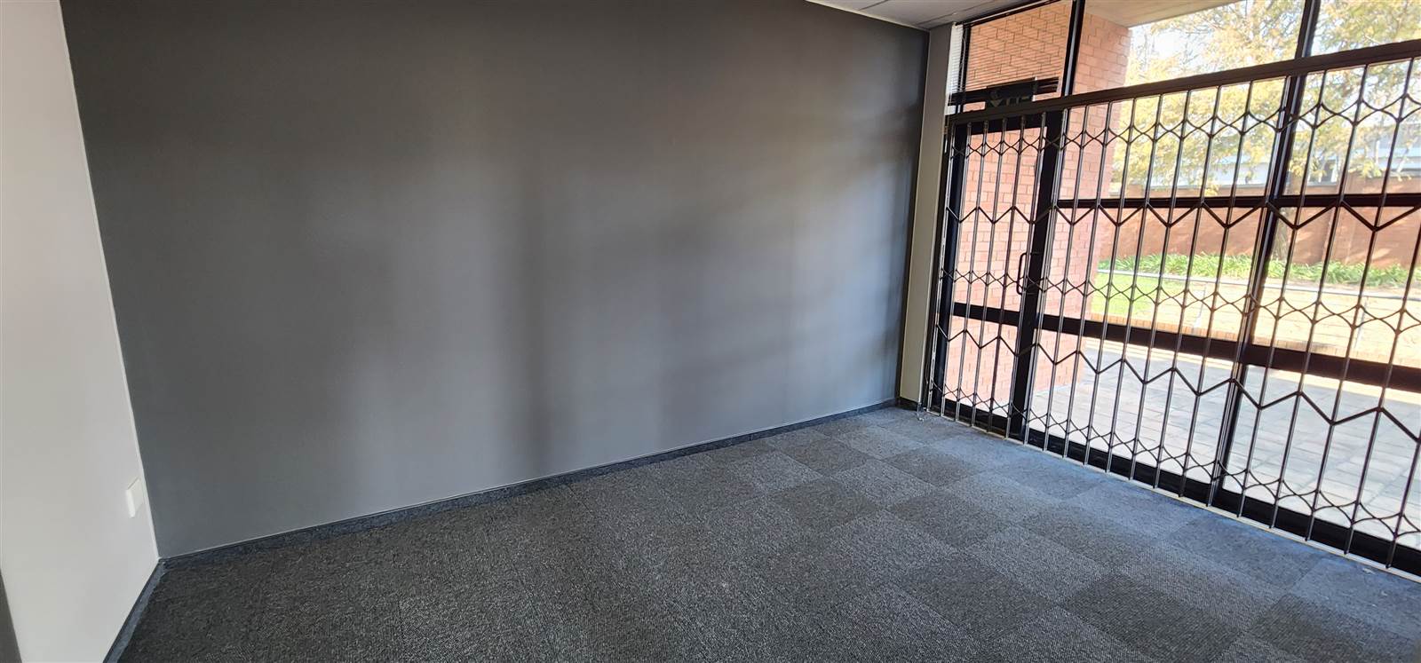 148.3  m² Commercial space in Highveld photo number 9