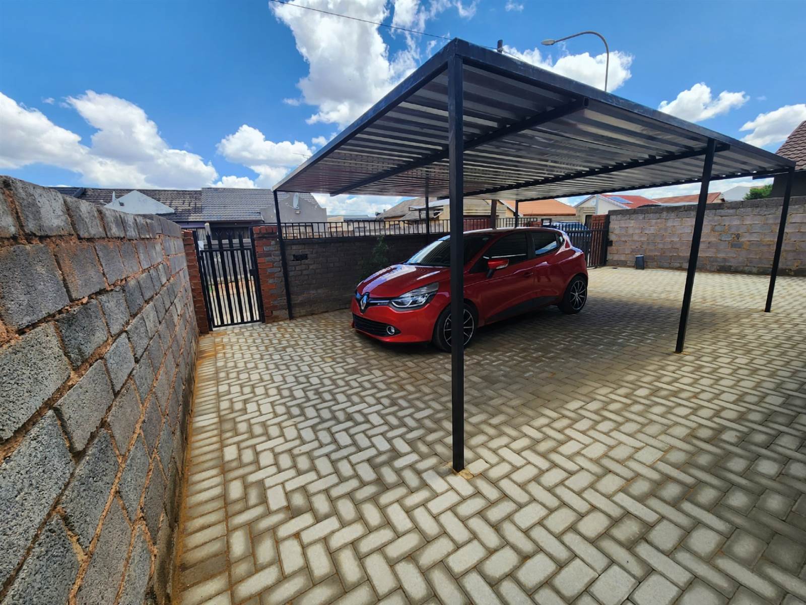 2 Bed House in Protea Glen photo number 21
