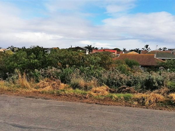 636 m² Land