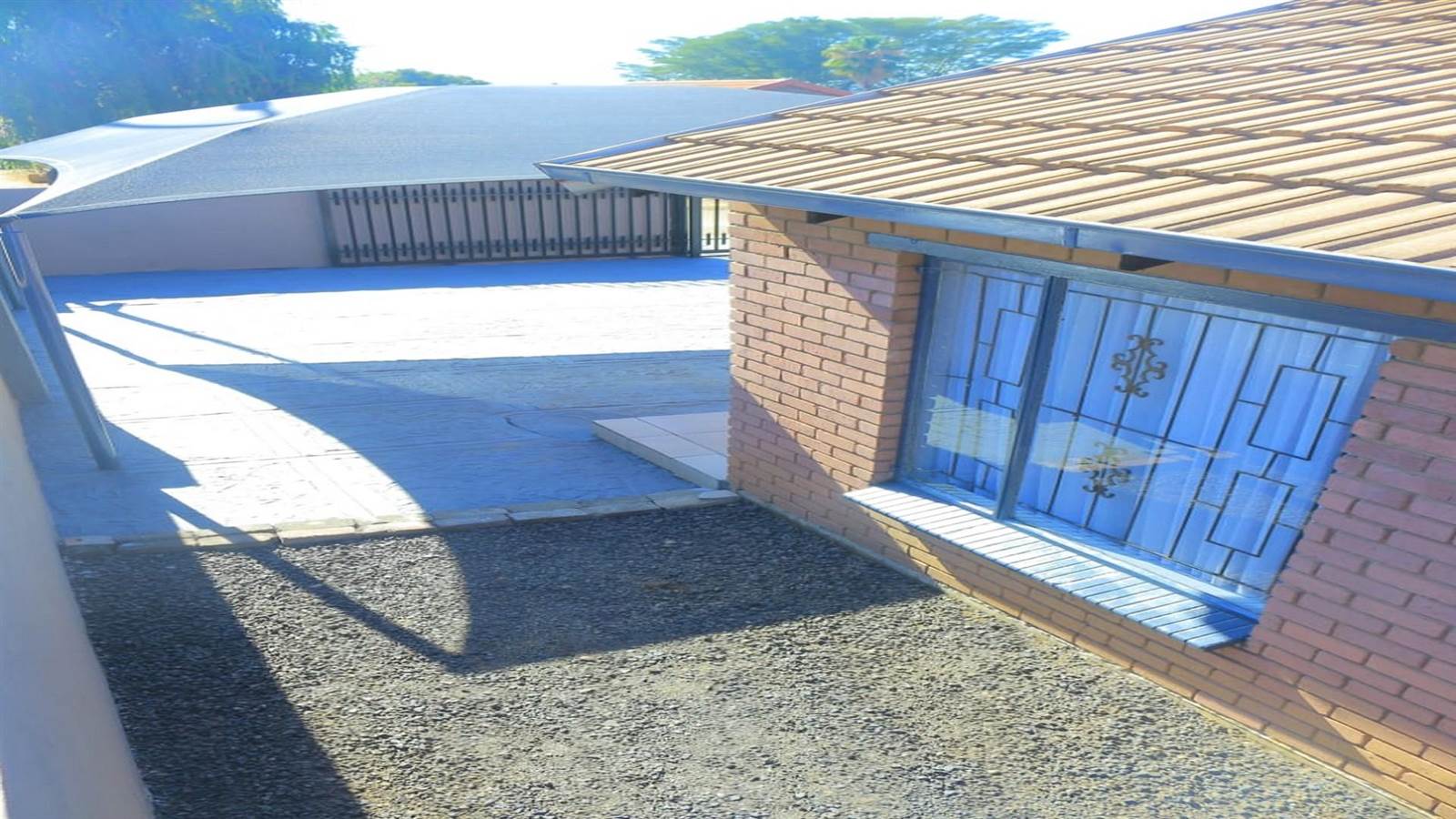 2 Bed House in Tlhabane photo number 26
