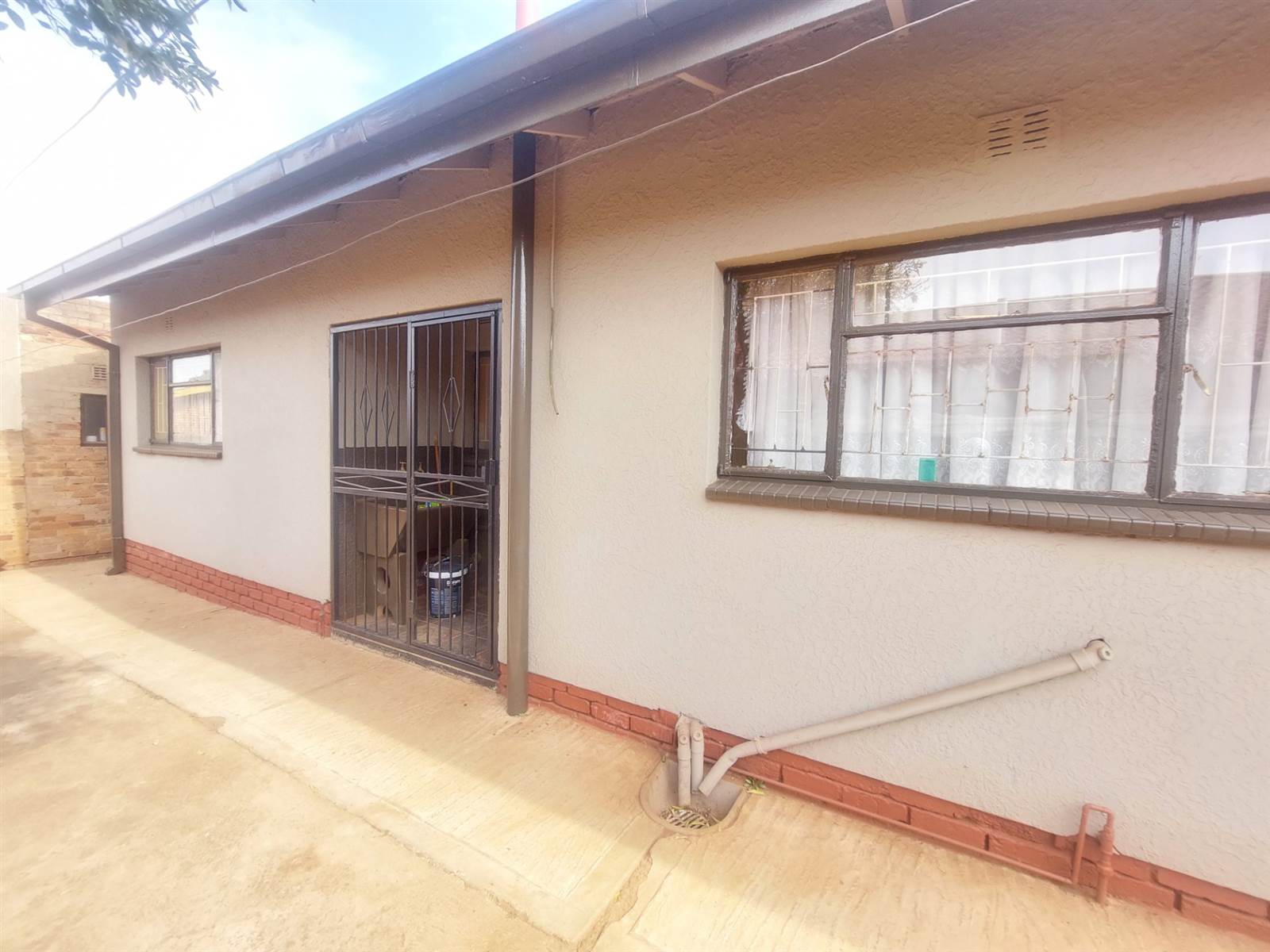 3 Bed House in Sebokeng Zone 14 photo number 4