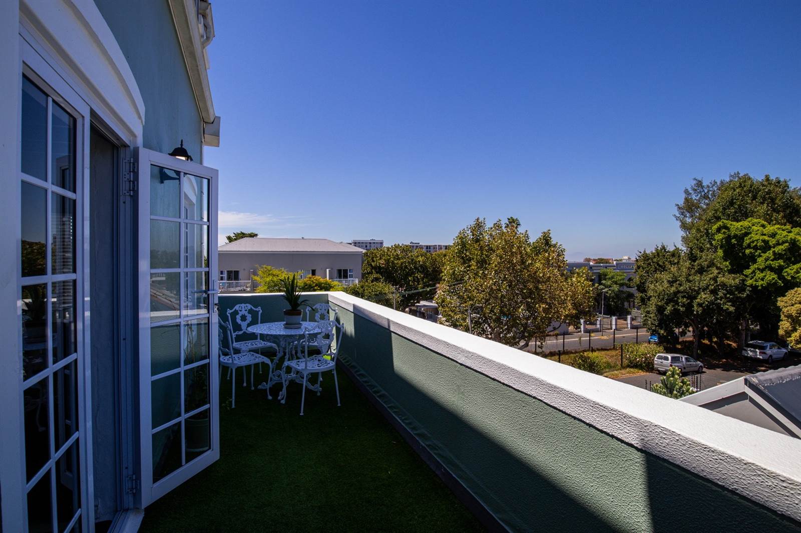 1 Bed Apartment in Wynberg Upper photo number 6