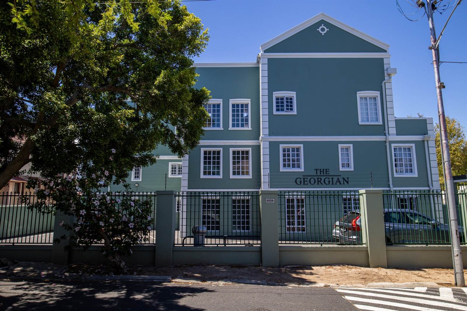 1 Bed Apartment in Wynberg Upper photo number 1