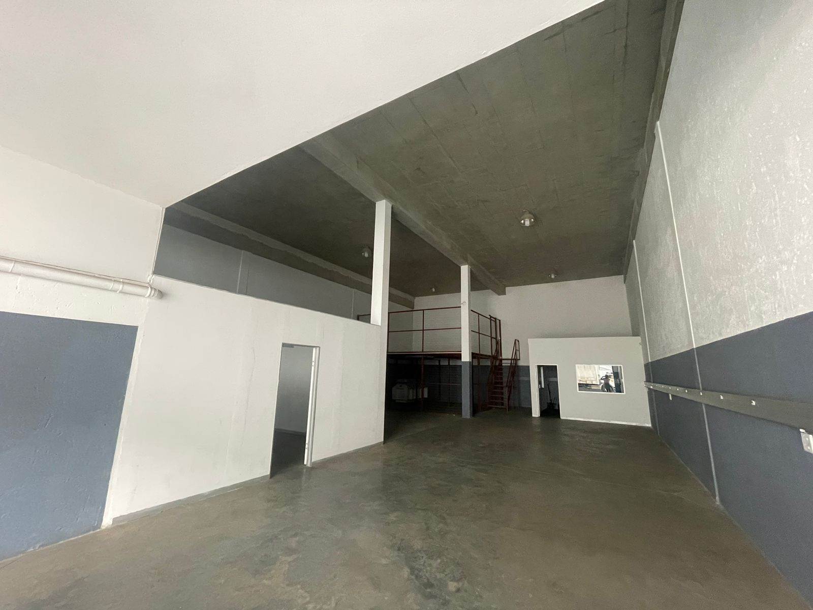 342  m² Industrial space in Pomona photo number 9