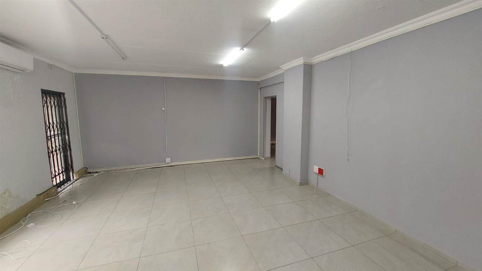 71  m² Commercial space in Randpark Ridge photo number 4