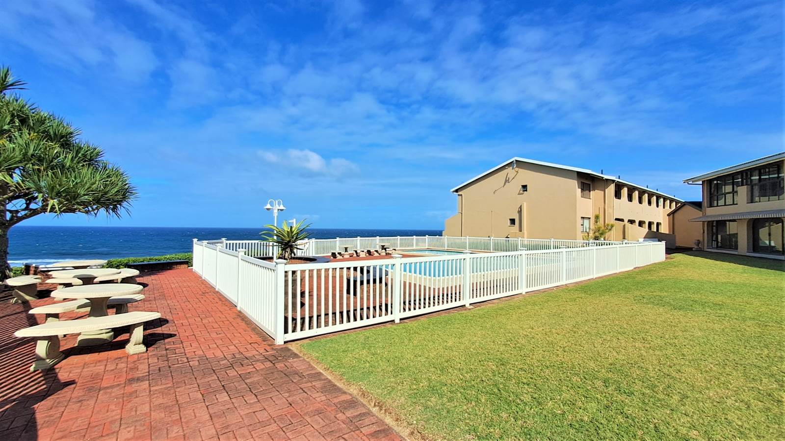 2 Bed Apartment in Shelly Beach photo number 29