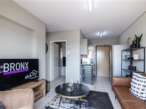 2 Bed Apartment in Springs Central